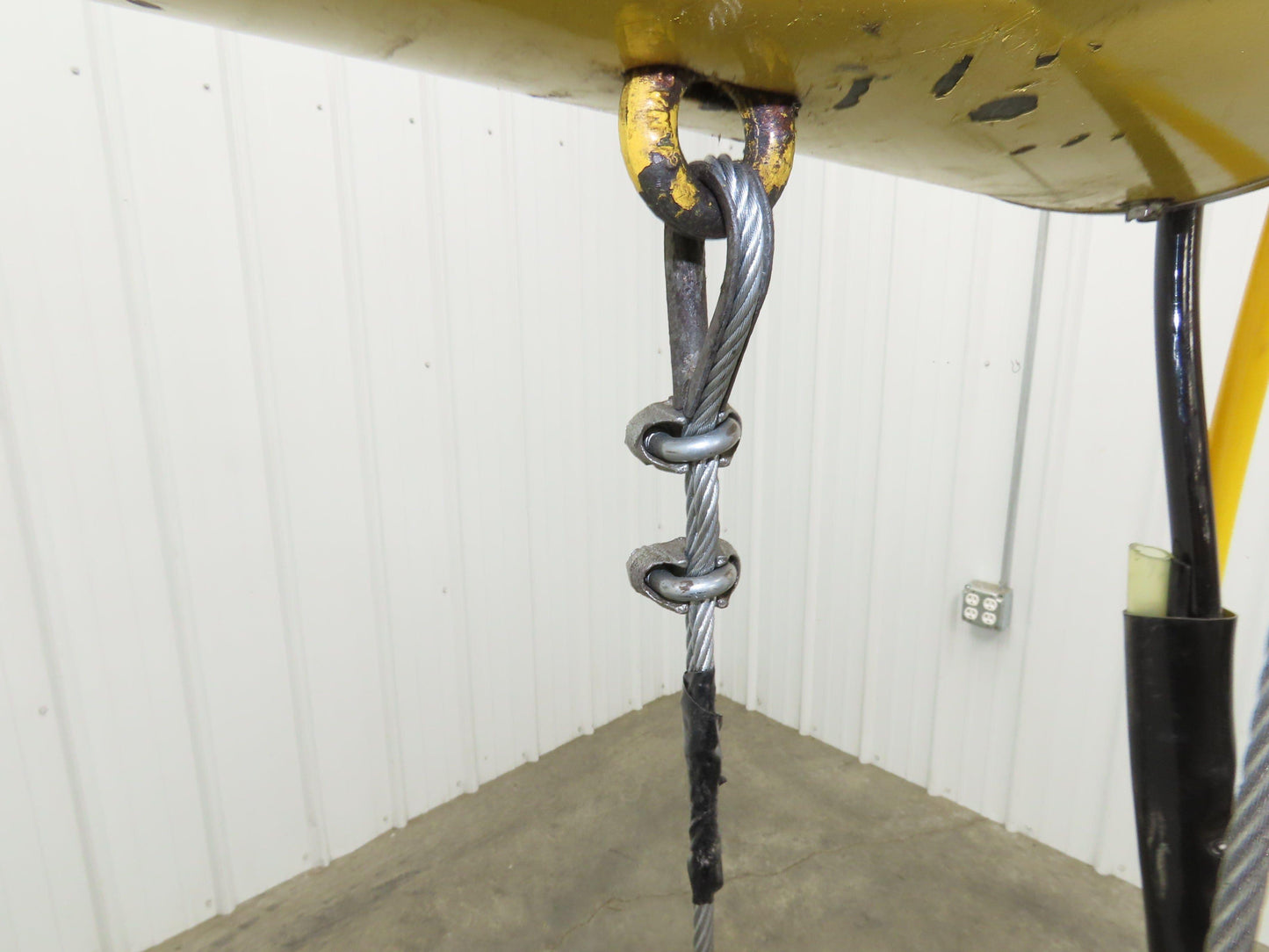 Ingersoll Zimmerman BA040060 Pneumatic Air Balancer 6' Travel 400Lb Swivel Mount