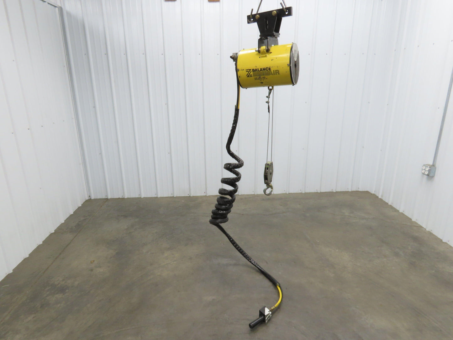 Ingersoll Zimmerman BA040060 Pneumatic Air Balancer 6' Travel 400Lb Swivel Mount