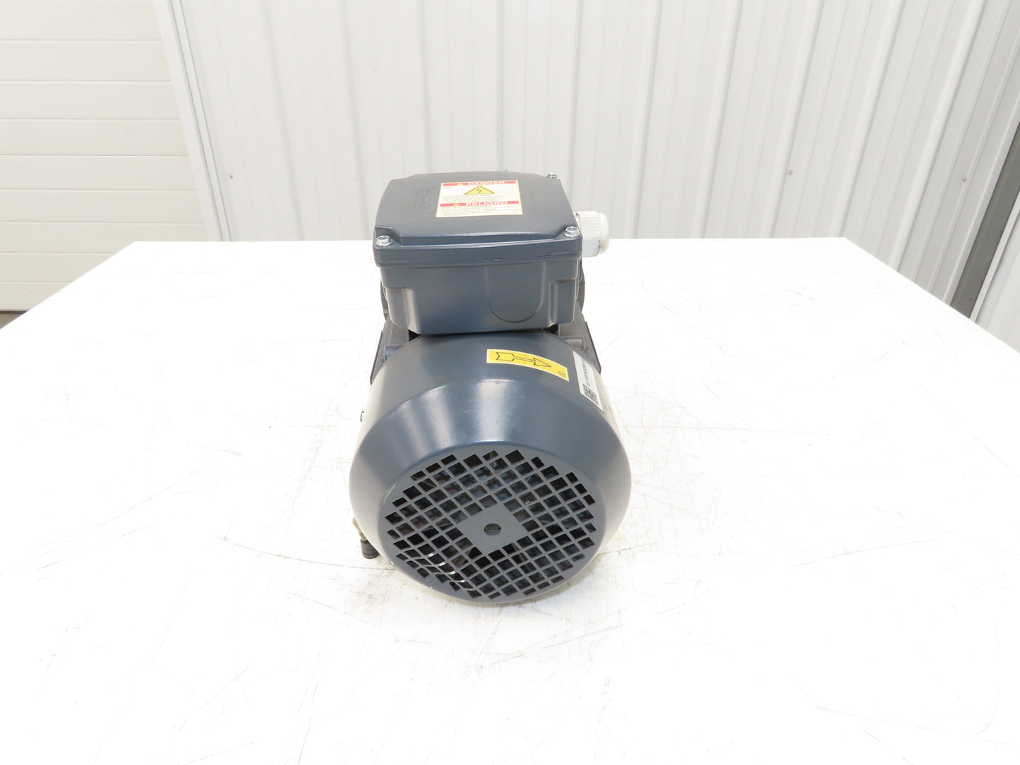 Siemens 1AV3090C Metric AC Motor .75kw 1155rpm 230/460V 3PH IEC 90 Frame