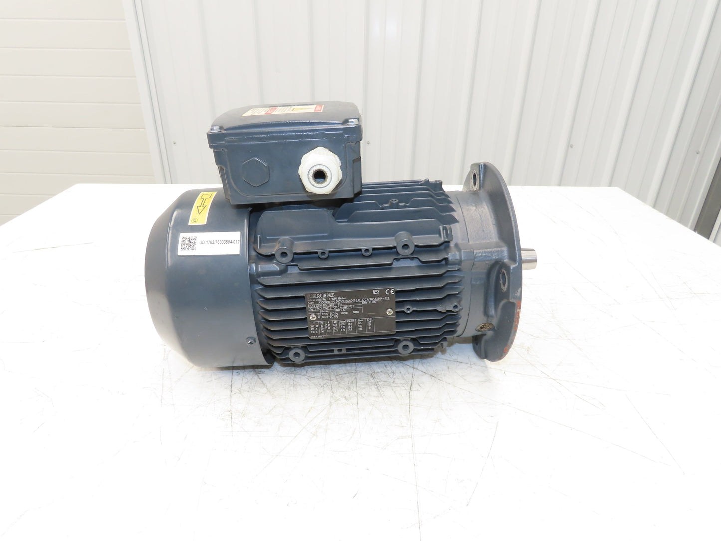 Siemens 1AV3090C Metric AC Motor .75kw 1155rpm 230/460V 3PH IEC 90 Frame