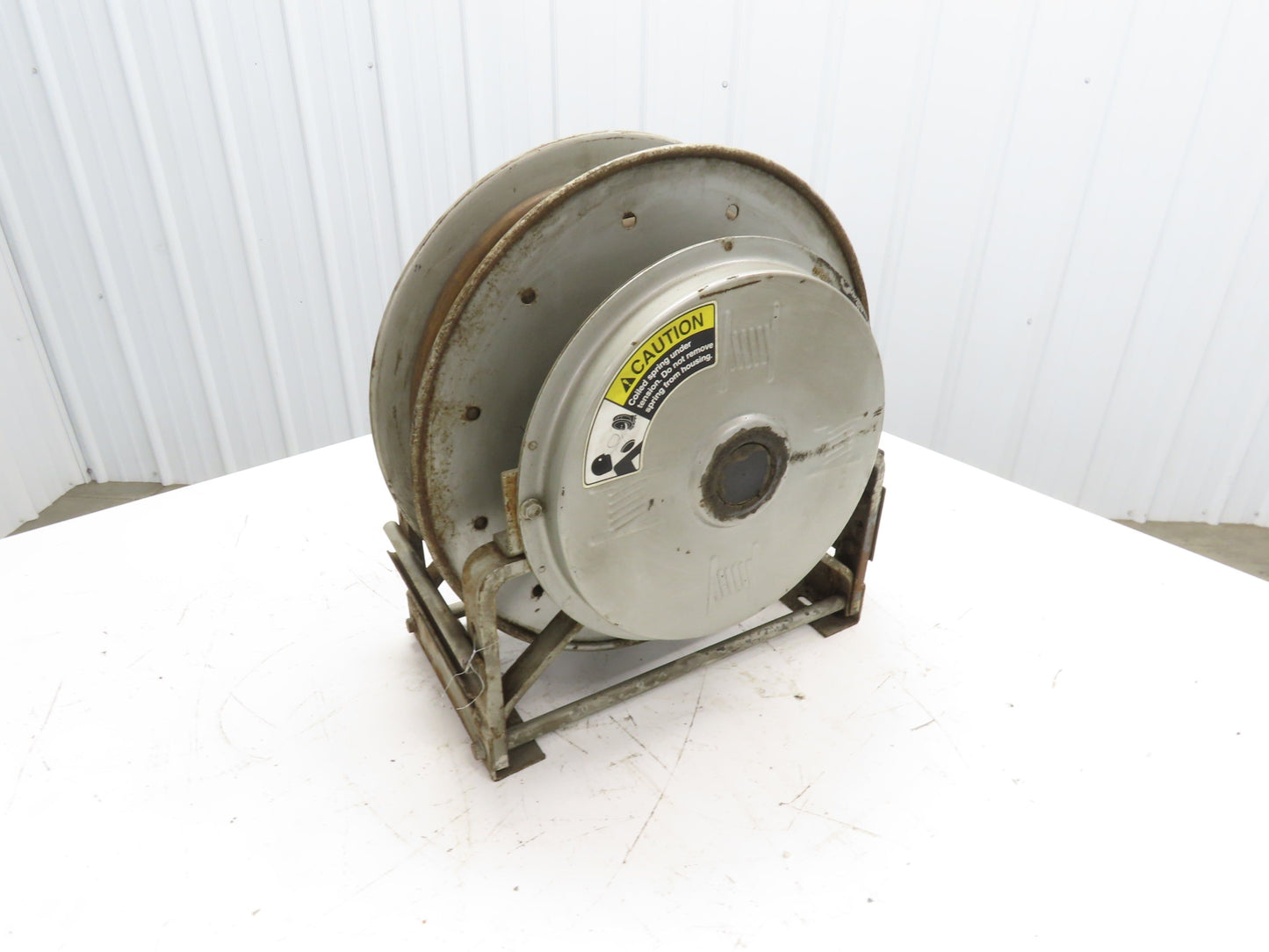 Hannay Reels 716-19-20J SR Retractable Industrial Air Hose Reel 1/2" X 49' Hose