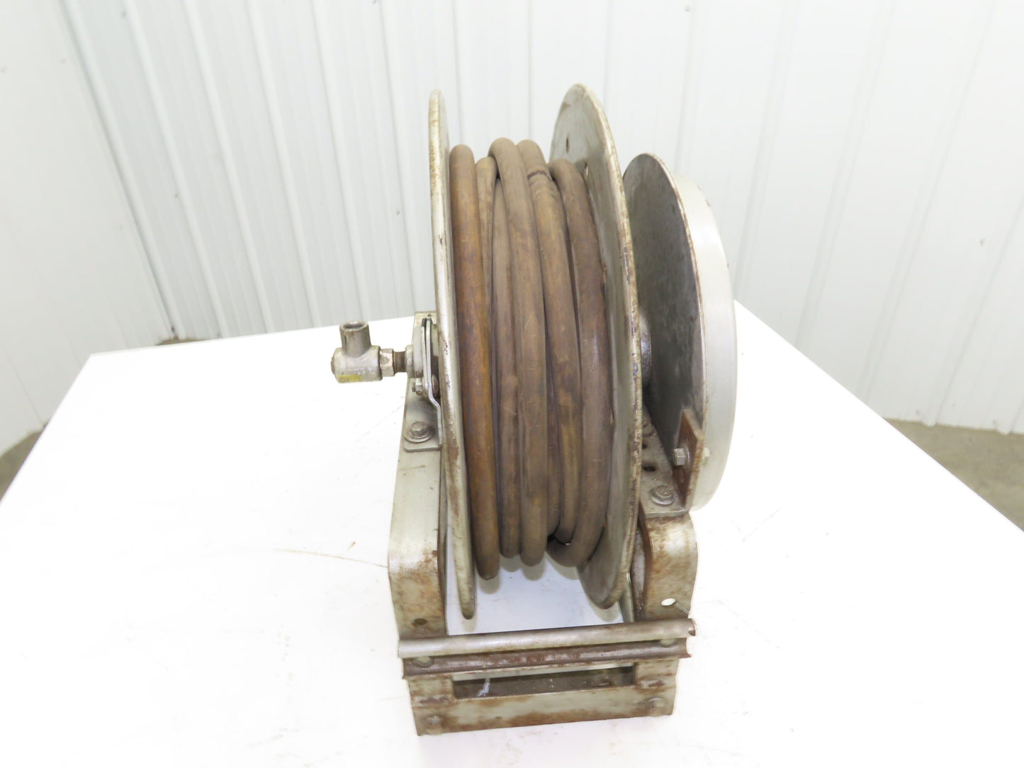Hannay Reels 716-19-20J SR Retractable Industrial Air Hose Reel 1/2" X 49' Hose