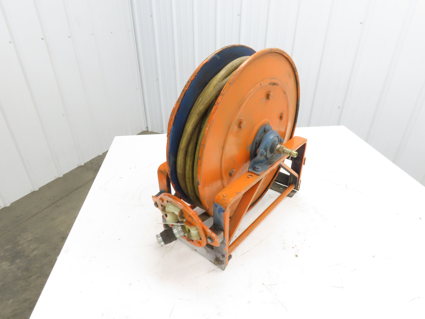 Hannay Reels 716-19-20C SR Retractable Industrial Air Hose Reel 1/2" X 40' Hose