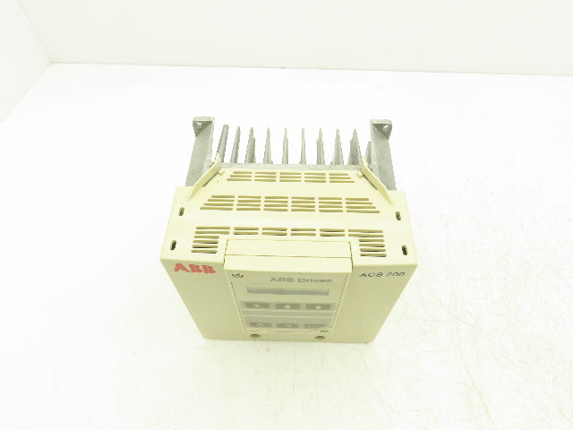 ABB ACS201-1P1-1-00-10 ACS 200 AC VFD Drive 3/4HP 240V 1PH Input