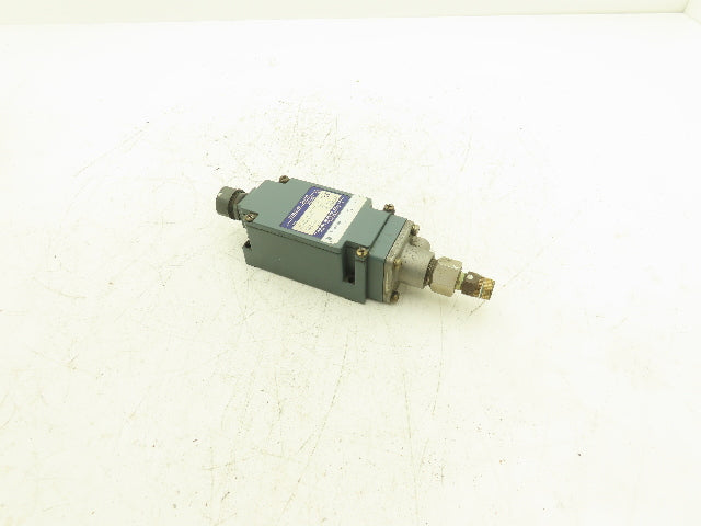 Taihei Boeki TDZ01XM Pressure Switch 10MPa 1450psi 125VAC 30VDC 0.1A IP65
