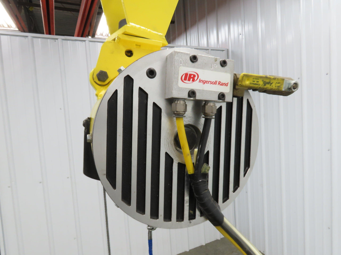 Ingersoll Zimmerman BW020120 Pneumatic Air Balancer 6' Travel 400Lb Swivel Mount