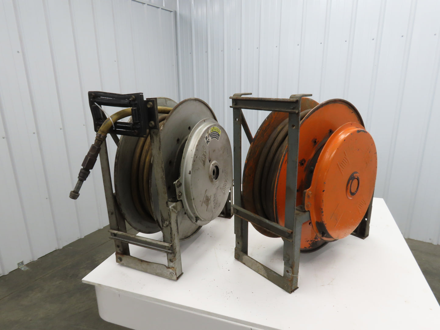 Hannay Reels 818-25-26B TR Retractable Industrial Water Hose Reel 3/4" Lot Of 2