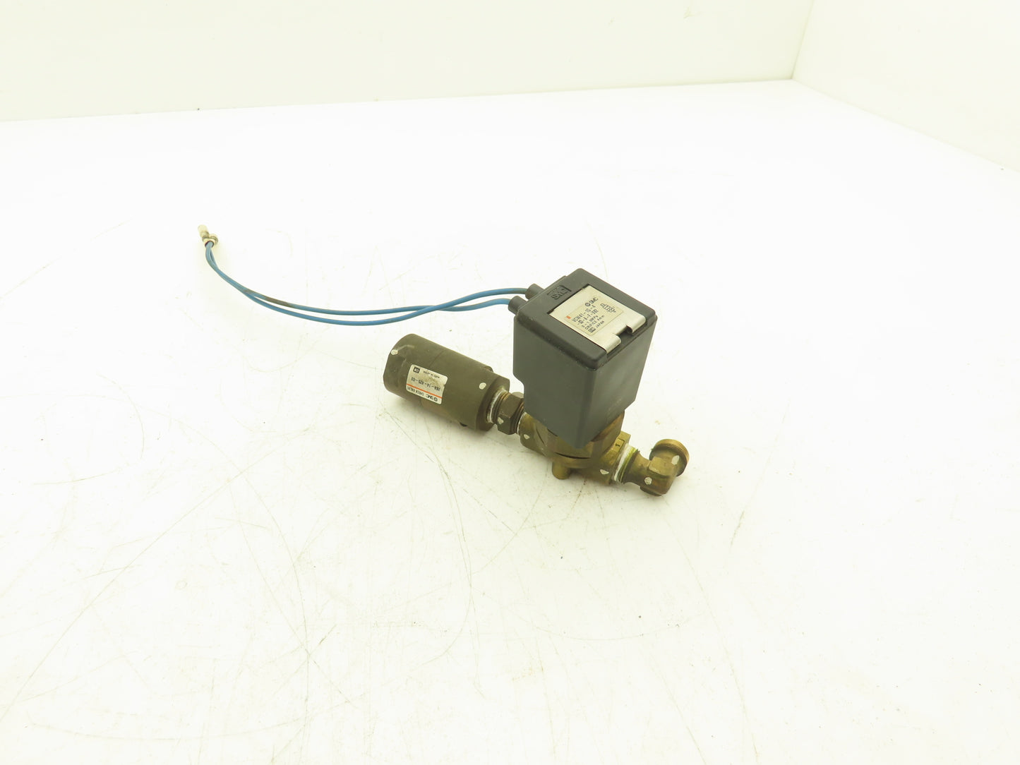 SMC INA-14-425-03 | VCW41-1G-4-03-A-F-X82 Solenoid and Check Valve Assembly
