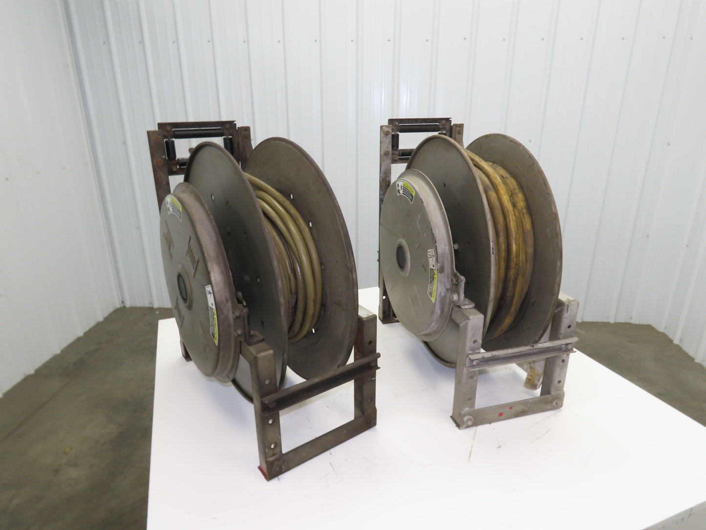 Hannay Reels 818-25-26B TR Retractable Industrial Air Hose Reel Lot Of 2