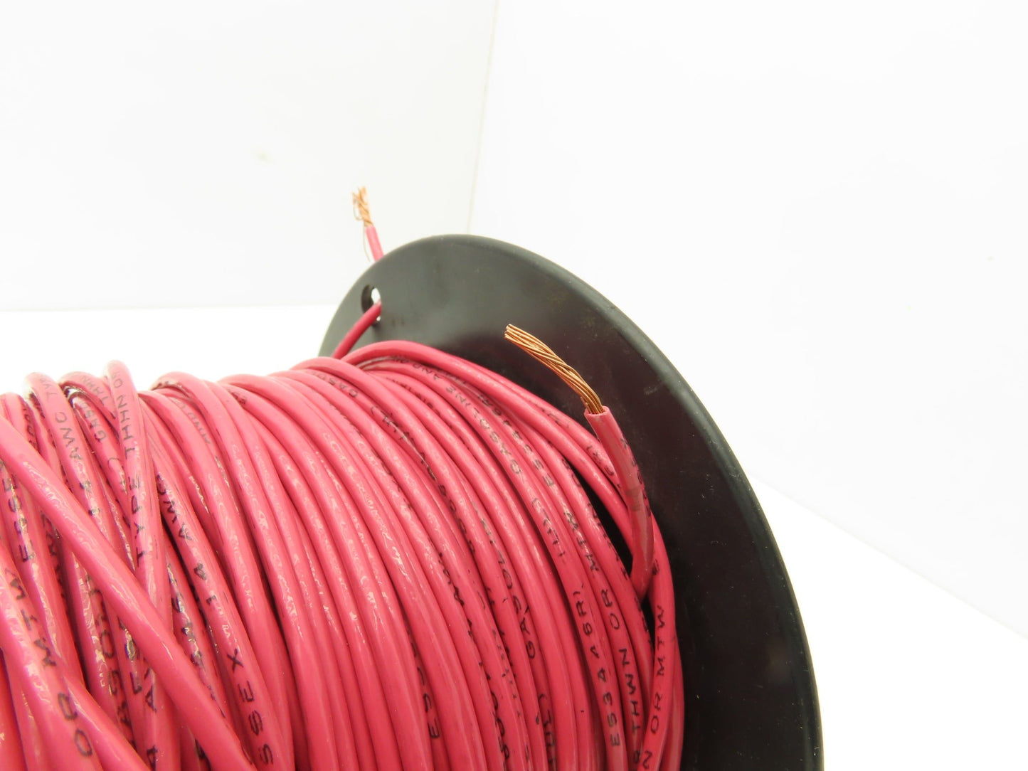 Superior Essex E53446R1 Wire Spool 14AWG Conductor THHN Gas & Oil Resistant 330'