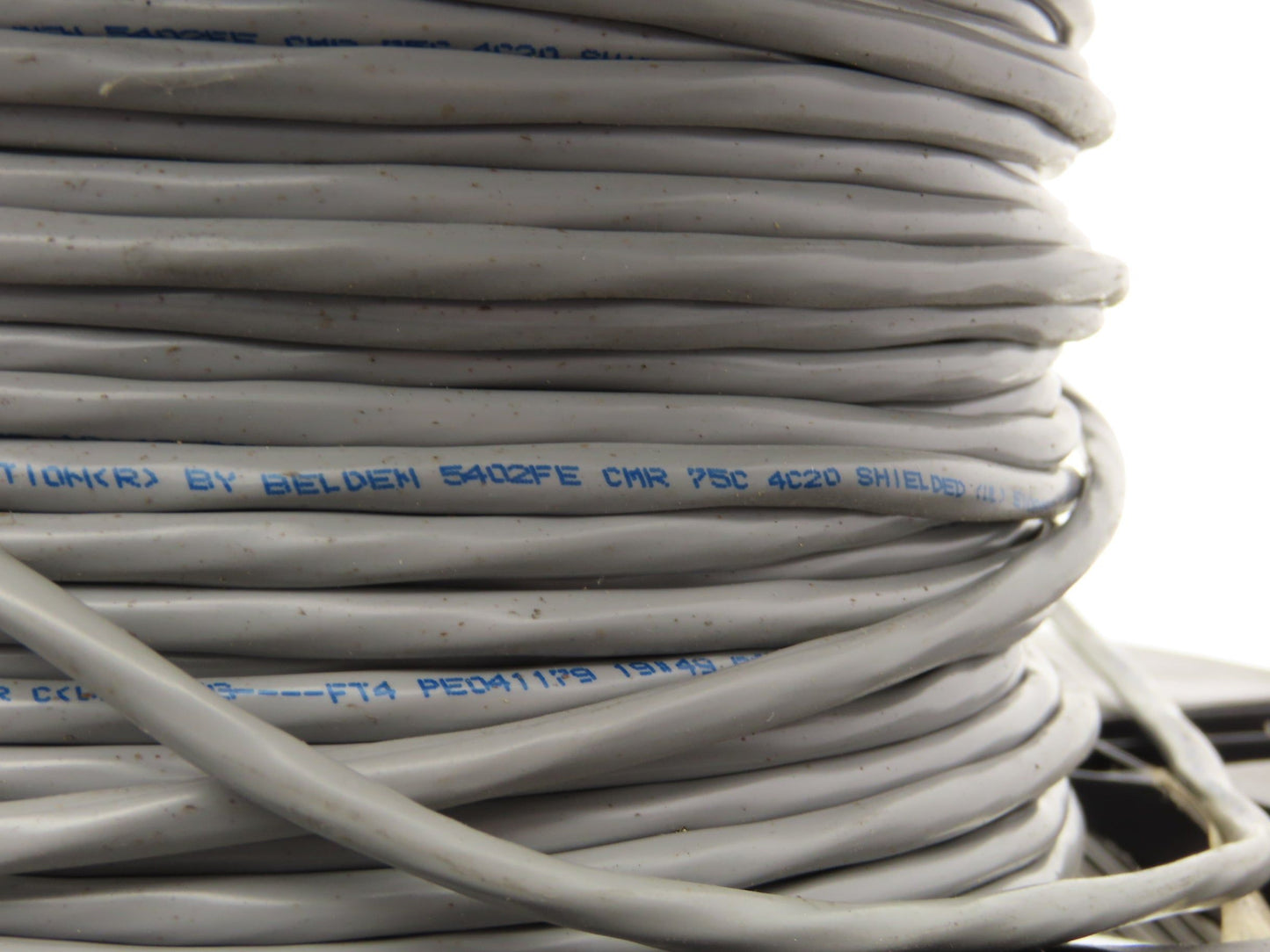 Belden 5402FE Wire Spool 20AWG 4 Conductor 130' Gray Foil Braid Shielded