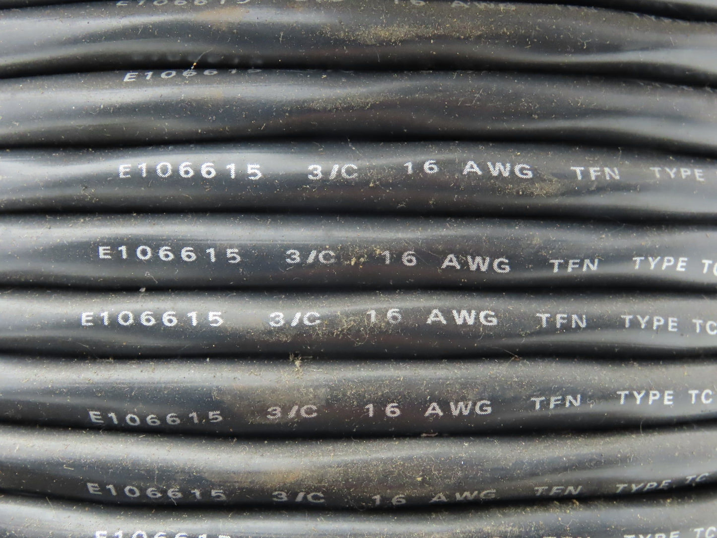 E106615 Sunlight Resistant Wire Spool 16AWG 4 Conductor 205' Black Direct Burial