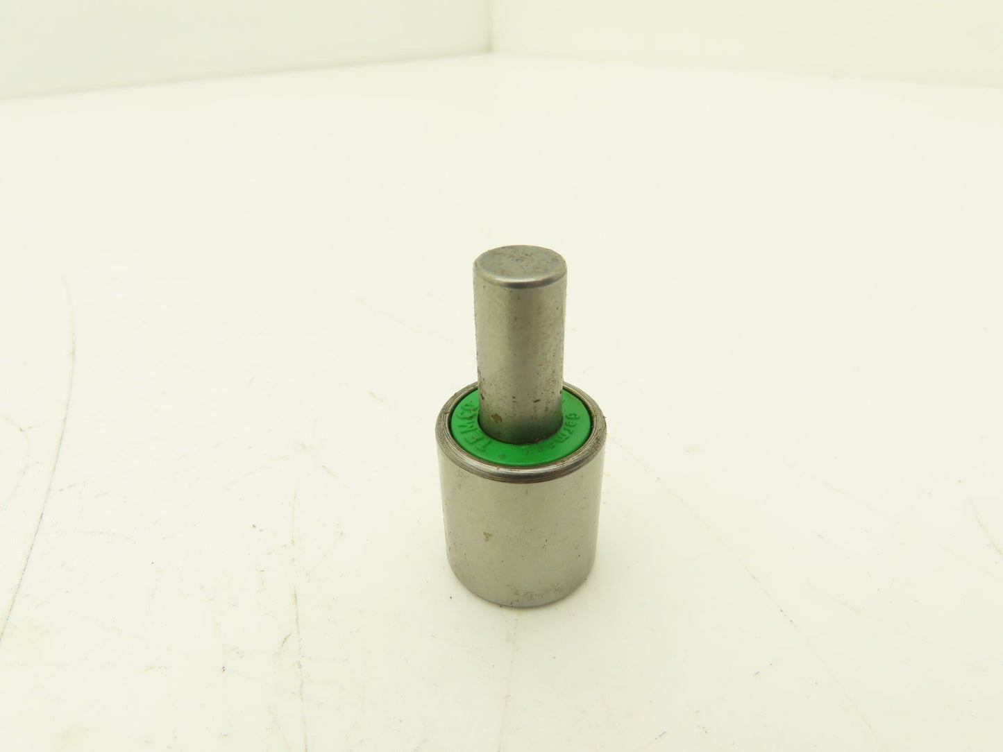 Temco NA Cam Follower Roller 19mm Dia 21mm W Stud 9mm Dia 18mm L Lot of 15