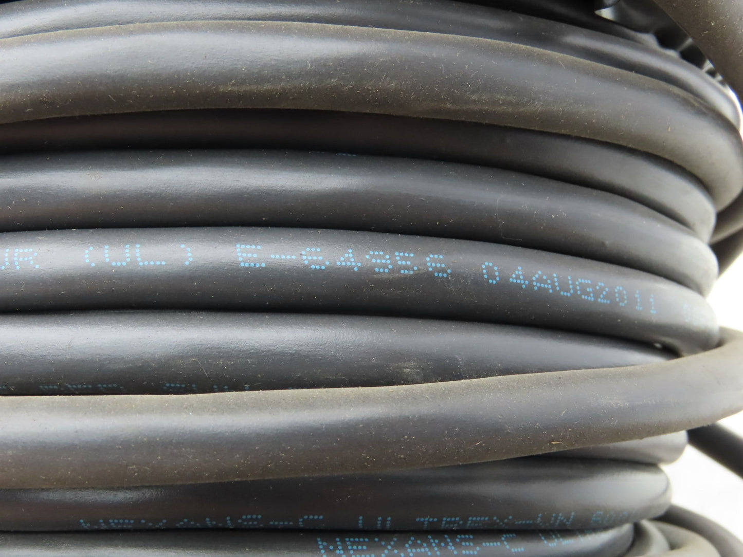 E-64956 Multi Wire Cable Spool 4 Conductor & Ground 150' Black 16AWG 600V