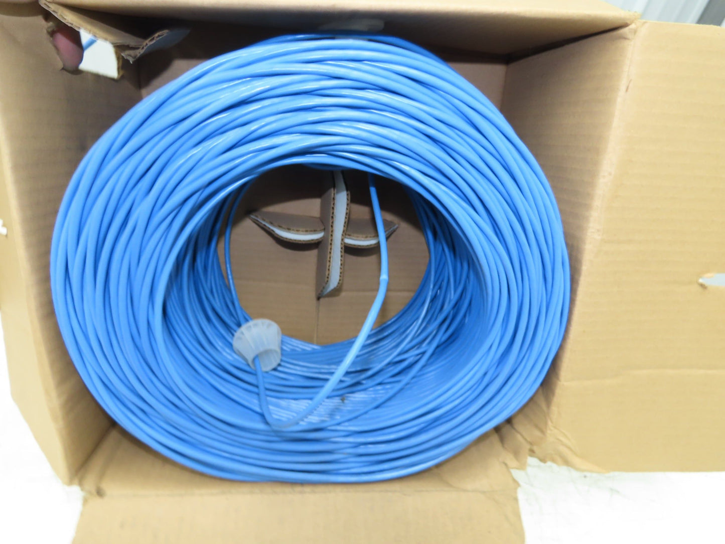 Belden 1583A 006 Wire Spool 24AWG 8 Conductor 800' Blue Shielded Cable