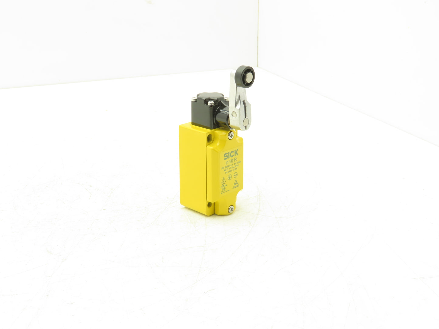 Sick i110-RA313 Safety Limit Switch Roller Arm 3N/C 1N/O