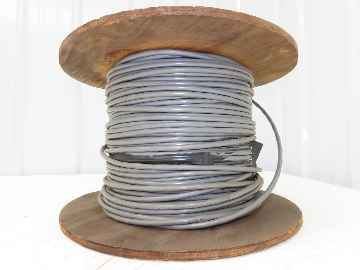 Belden 9512 Multi Wire Spool 22AWG Shielded 2 Pair Twisted Cond 300' Gray Cable