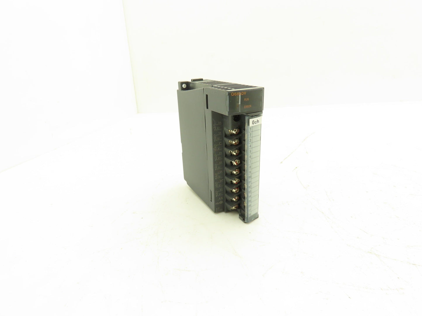 Mitsubishi Q68ADV Melsec-Q A/D Converter Unit -10~10V 15VDC 30mA 5VDC 0.64A