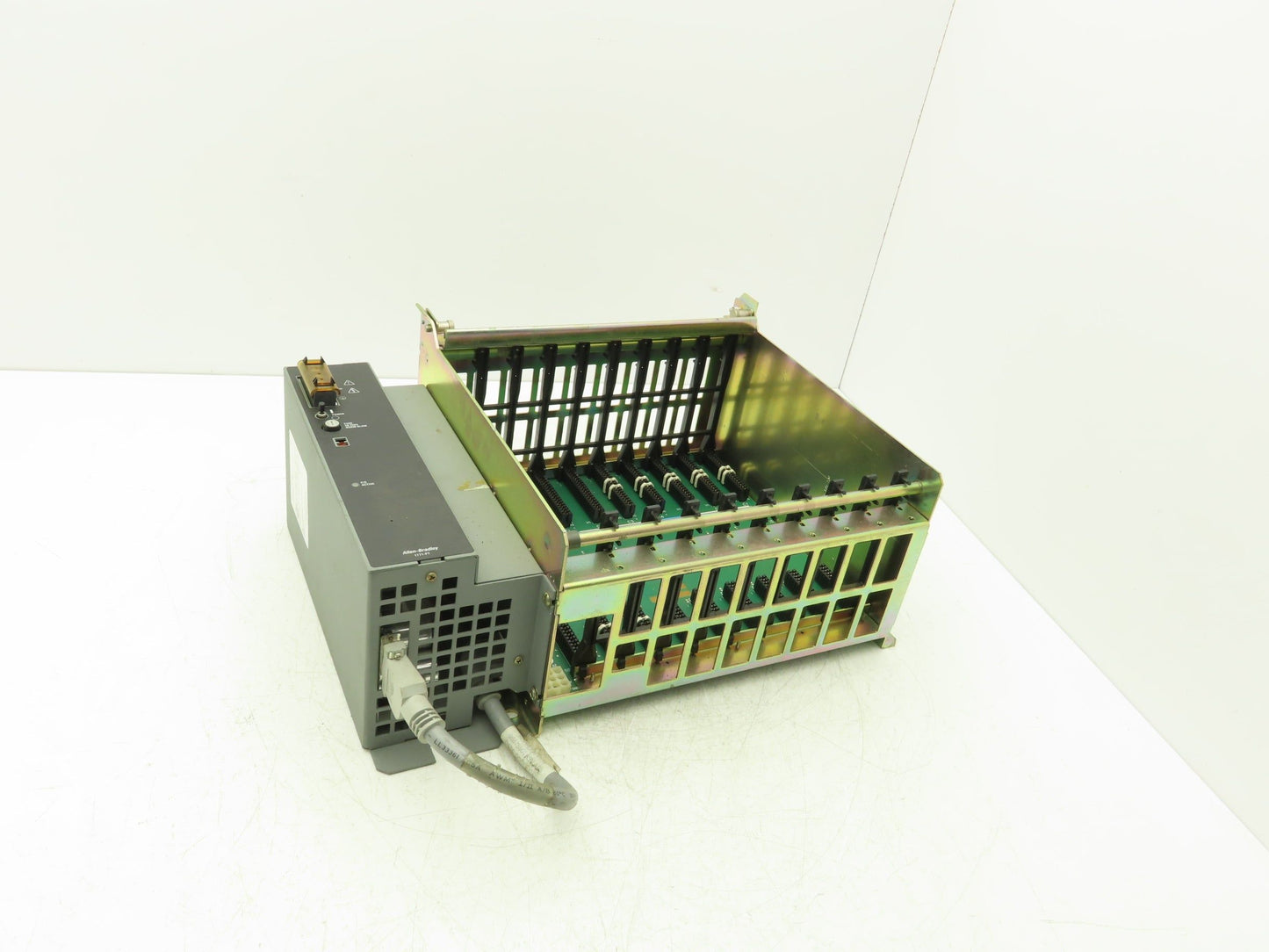 Allen Bradley 1771-A2B 1771-PS7 Power Supply 8-Slot Chassis Assembly