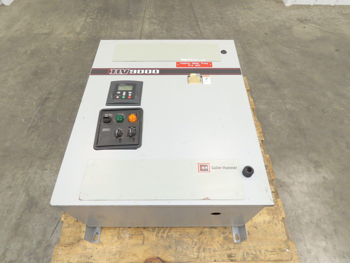 Cutler Hammer HV9040 VFD Adjustable Speed Drive 40HP 480V Oversized Enclosure