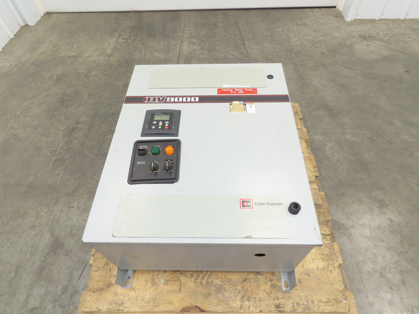 Cutler Hammer HV9040 VFD Adjustable Speed Drive 40HP 480V Oversized Enclosure