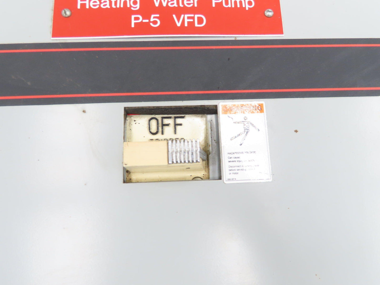 Cutler Hammer HV9040 VFD Adjustable Speed Drive 40HP 480V Oversized Enclosure