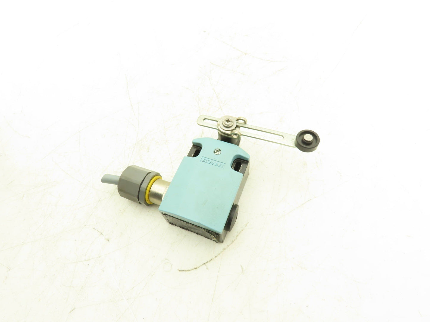 Siemens 3SE5 122-0PB01 Limit Switch With Adjustable Arm & Spring Return