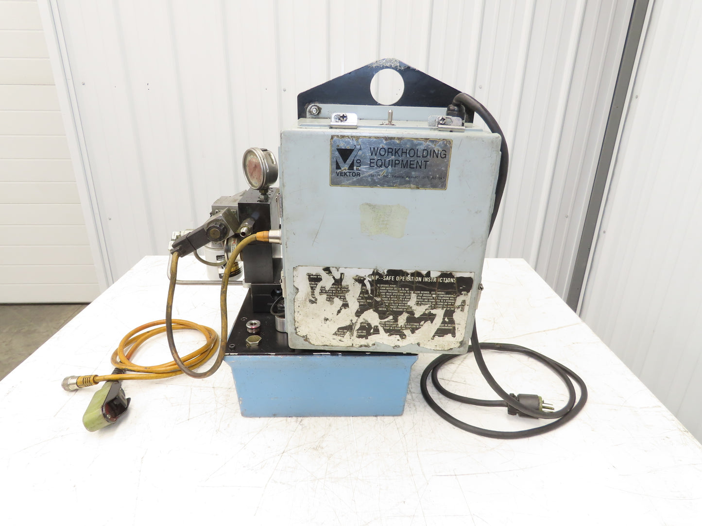 Vektek Vector Flo Hydraulic Manual Workholding Pump Power Pack 2.5gal 5000psi