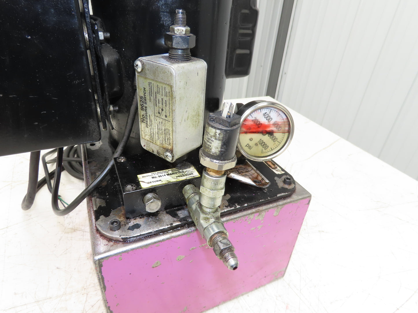 SPX Hytec 100888 Model B Hydraulic Power Workholding Pump Unit 2.5gal 115V