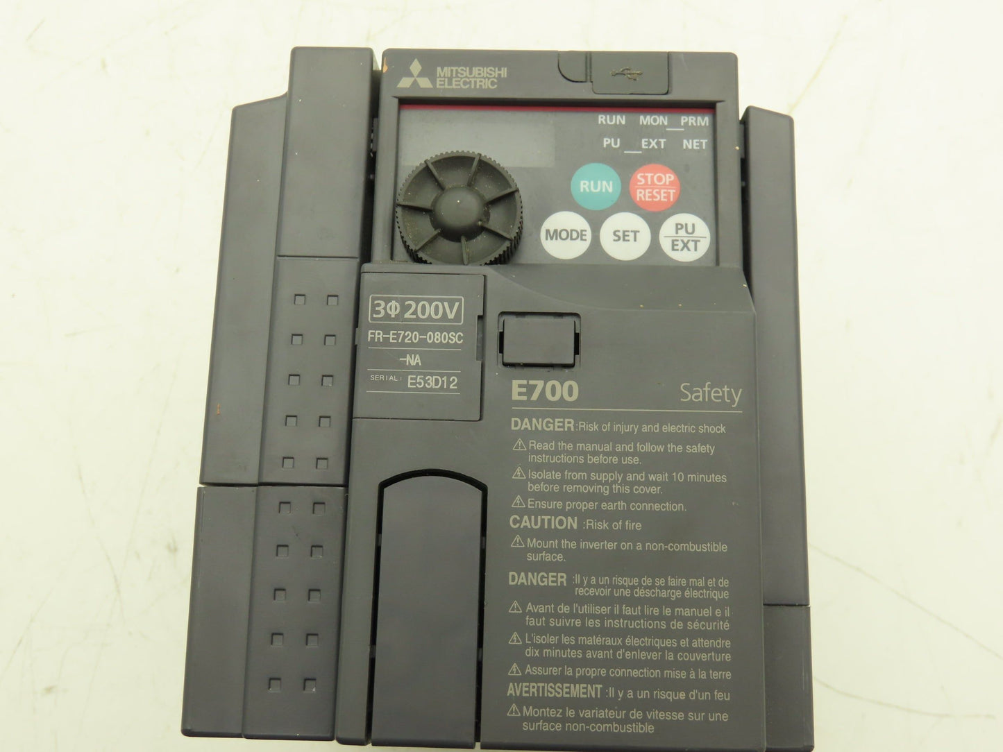 Mitsubishi Electric FR-E720-080SC E700 VFD Inverter Drive 240V 3PH 8 Amp 2HP