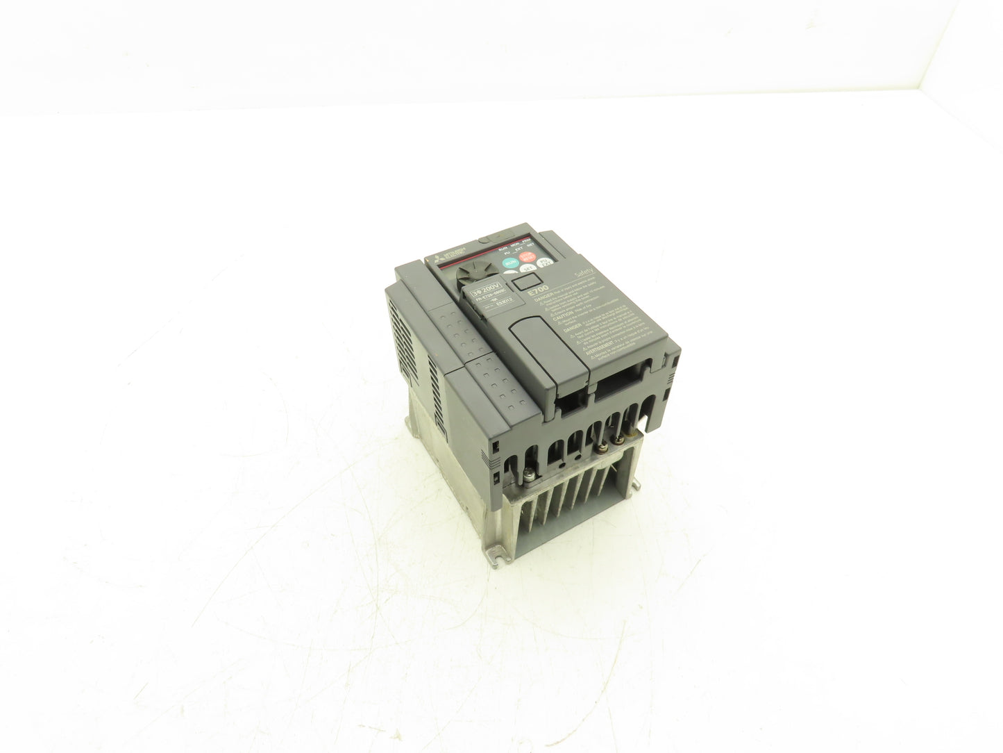 Mitsubishi Electric FR-E720-080SC E700 VFD Inverter Drive 240V 3PH 8 Amp 2HP