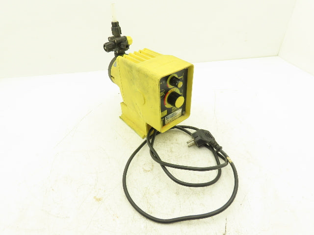 LMI Milton Roy A153-392SI Chemical Metering Dosing Pump 3.8 LPH 230V