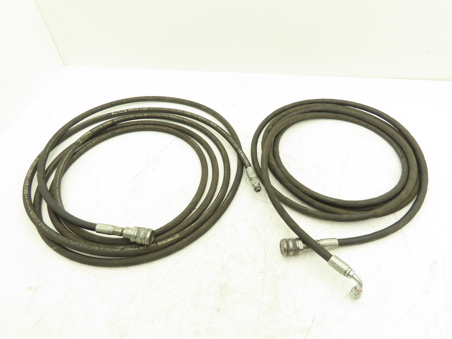 Parker 1/4" Hydraulic Hose 5800psi Parker No-Spill Quick Connect 15.5' Lot of 2