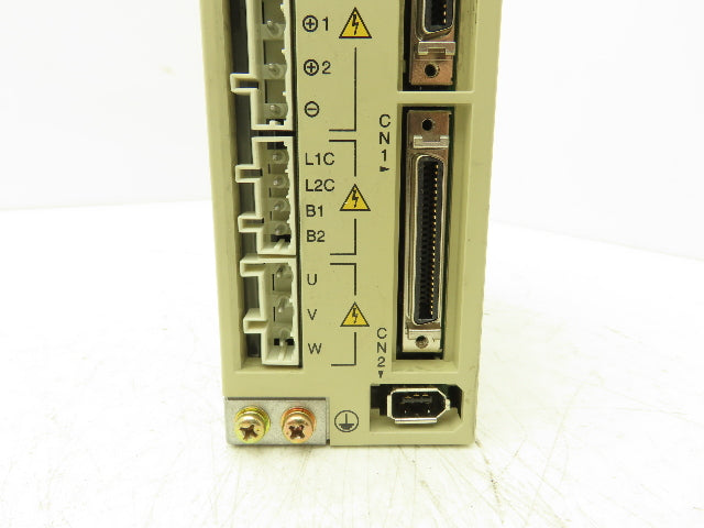 Yaskawa SGDM-01ADA ServoPack Servo Drive 1Ph 230V In 0.1kW 230V 0.91A 3Ph Out