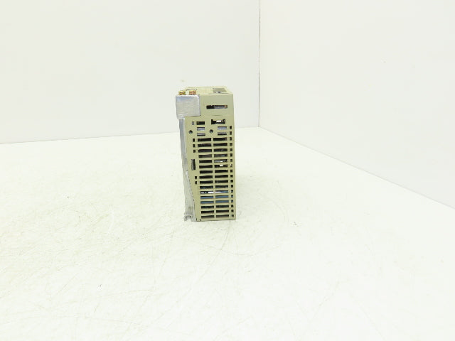 Yaskawa SGDM-01ADA ServoPack Servo Drive 1Ph 230V In 0.1kW 230V 0.91A 3Ph Out