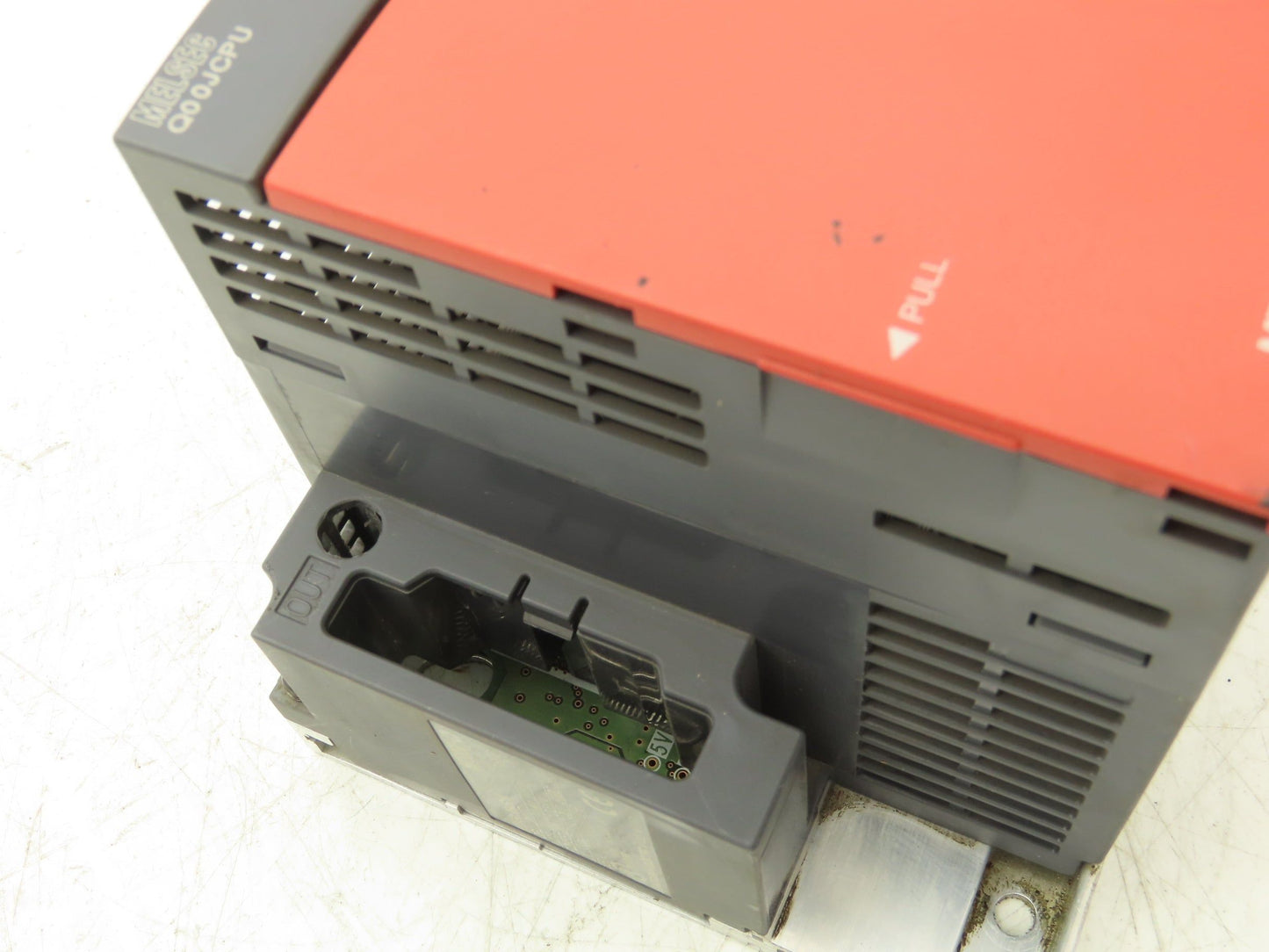 Mitsubishi Q00JCPU Melsec-Q Processor CPU 8k Step 5-Slot Chassis