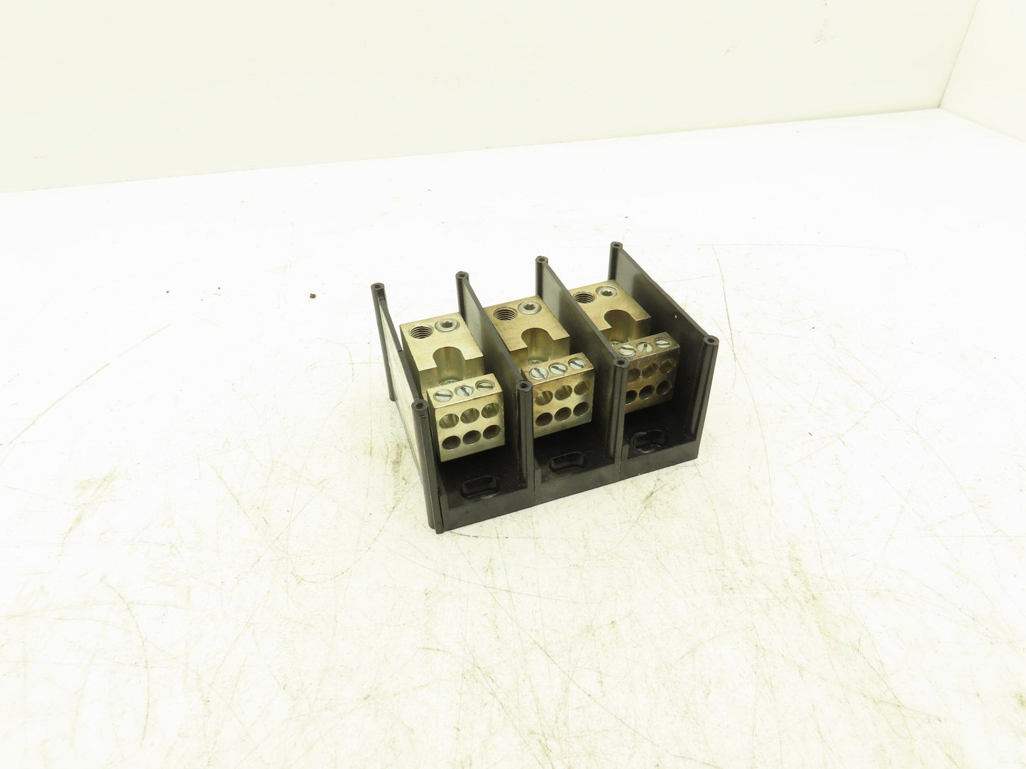 Ferraz Shawmut 67513 Power Distribution Block 600V 350A 3 Pole