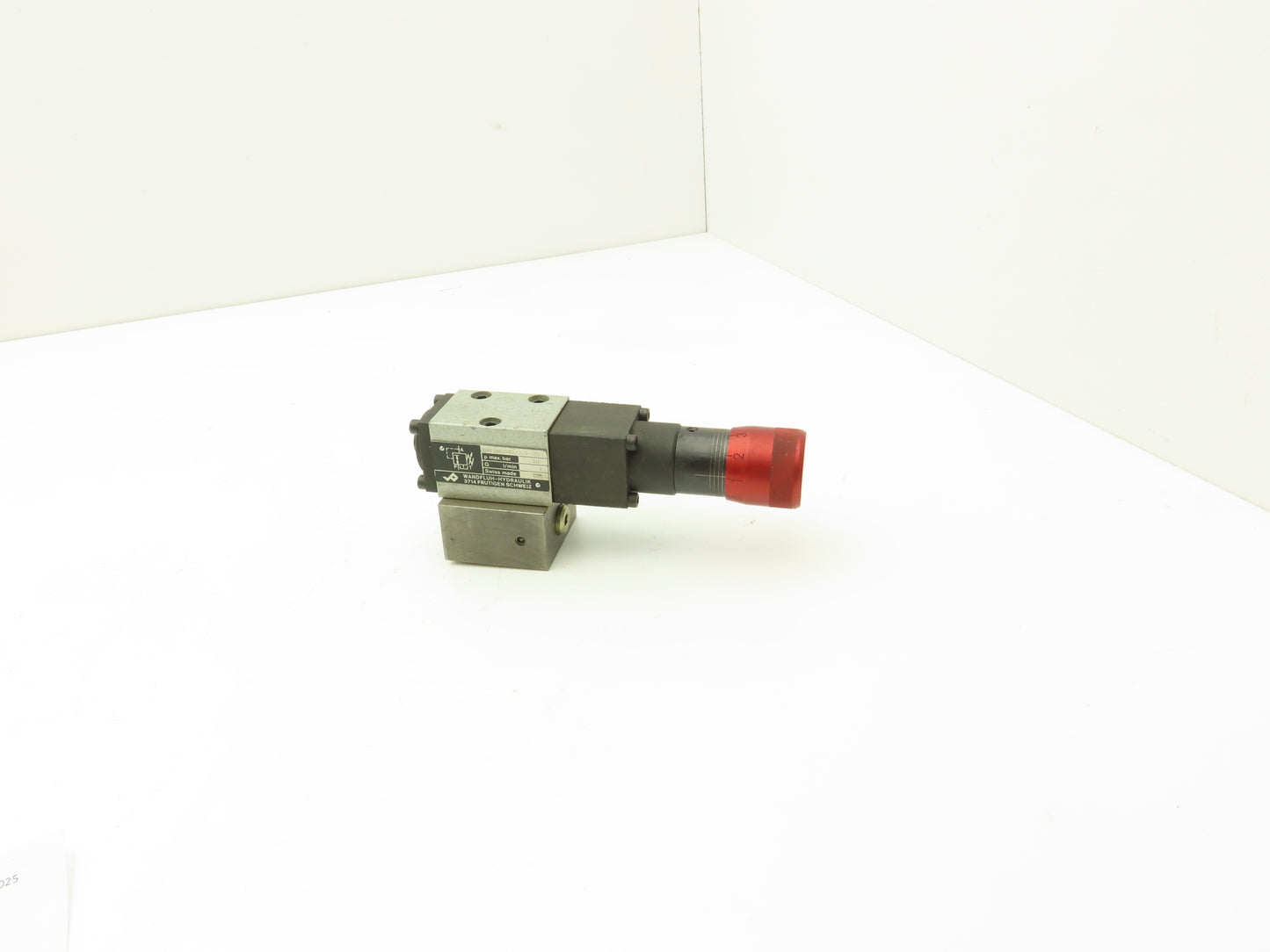 Wandfluh BDRV Dn4d/63/0.5-S595 Manual Hydraulic Pressure Relief Valve NG4 315bar