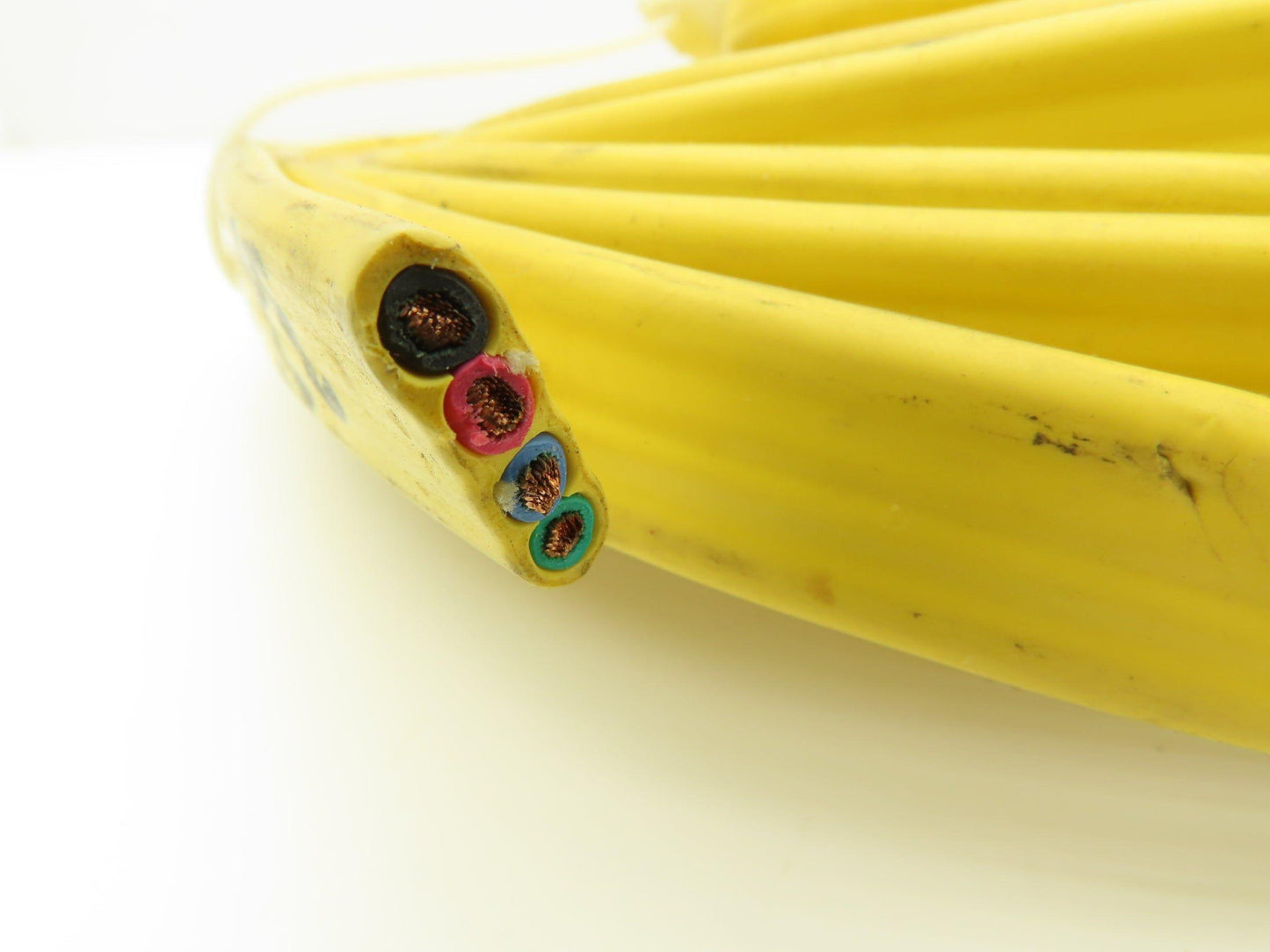 Festoon Cable Outdoor E73093 Multi-Conductor Flat Cable 4 Wire 14AWG 600V 32'