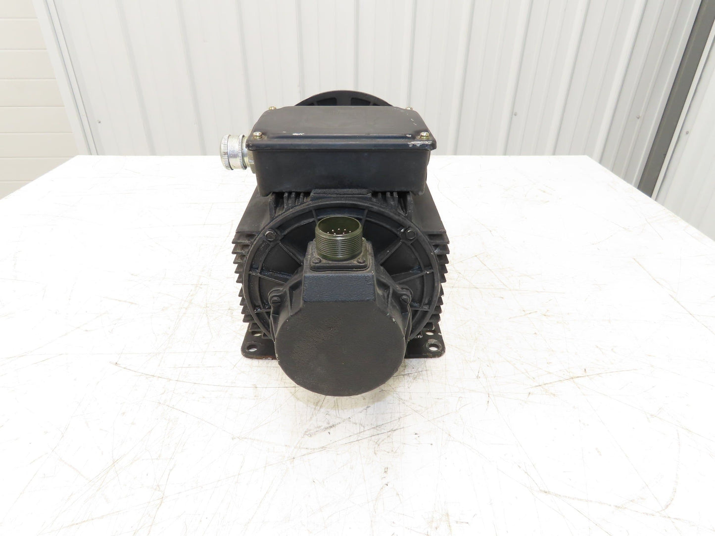 Reliance B18H1070P-ZZ AC Servo Motor Brushless Control 3Hp 2000 RPM 180C Frame
