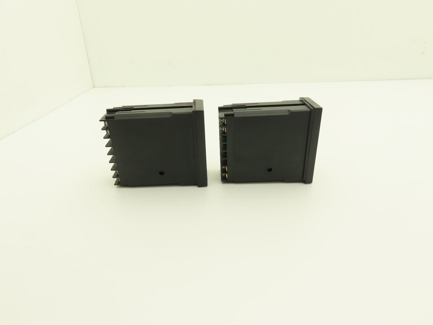 RKC C400 PLC Temperature Control 120/240VAC 6/9VA 800°F Lot of 2