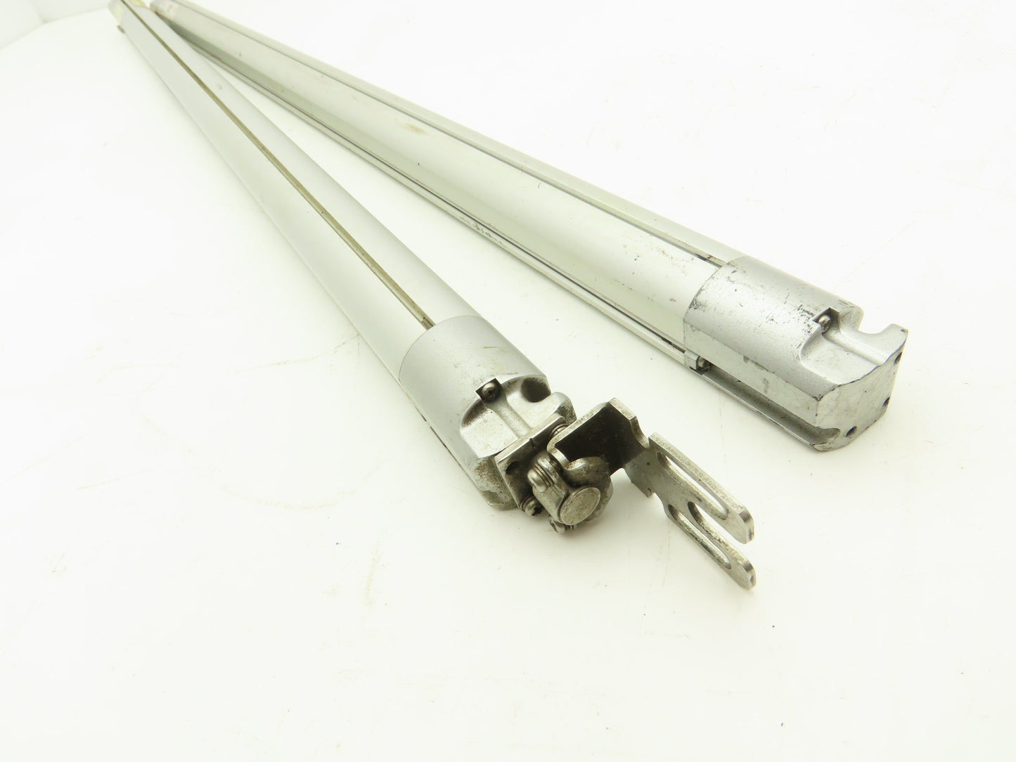 Keyence SL-C36H-R | SL-C36H-T Light Curtain Transmitter Receiver Set 700mm 24VDC