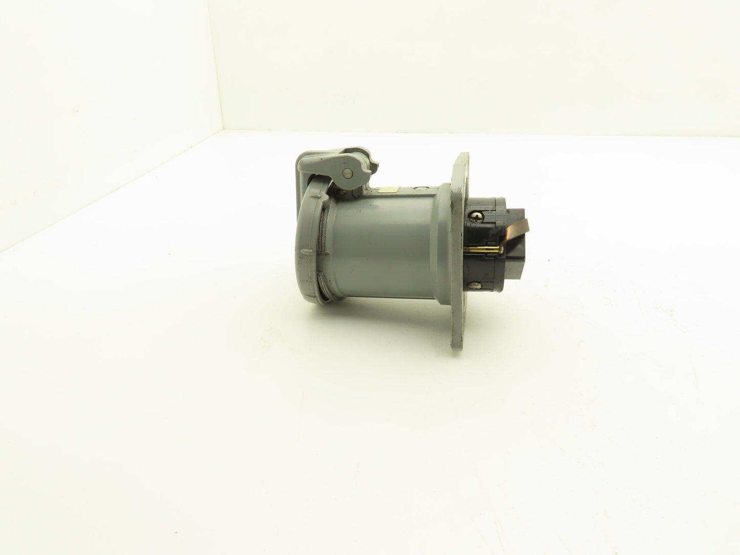 Hubbell HBL460RS2W Pin Sleeve Receptacle 60A 3P 4W 600V 3 Pole 4 Wire