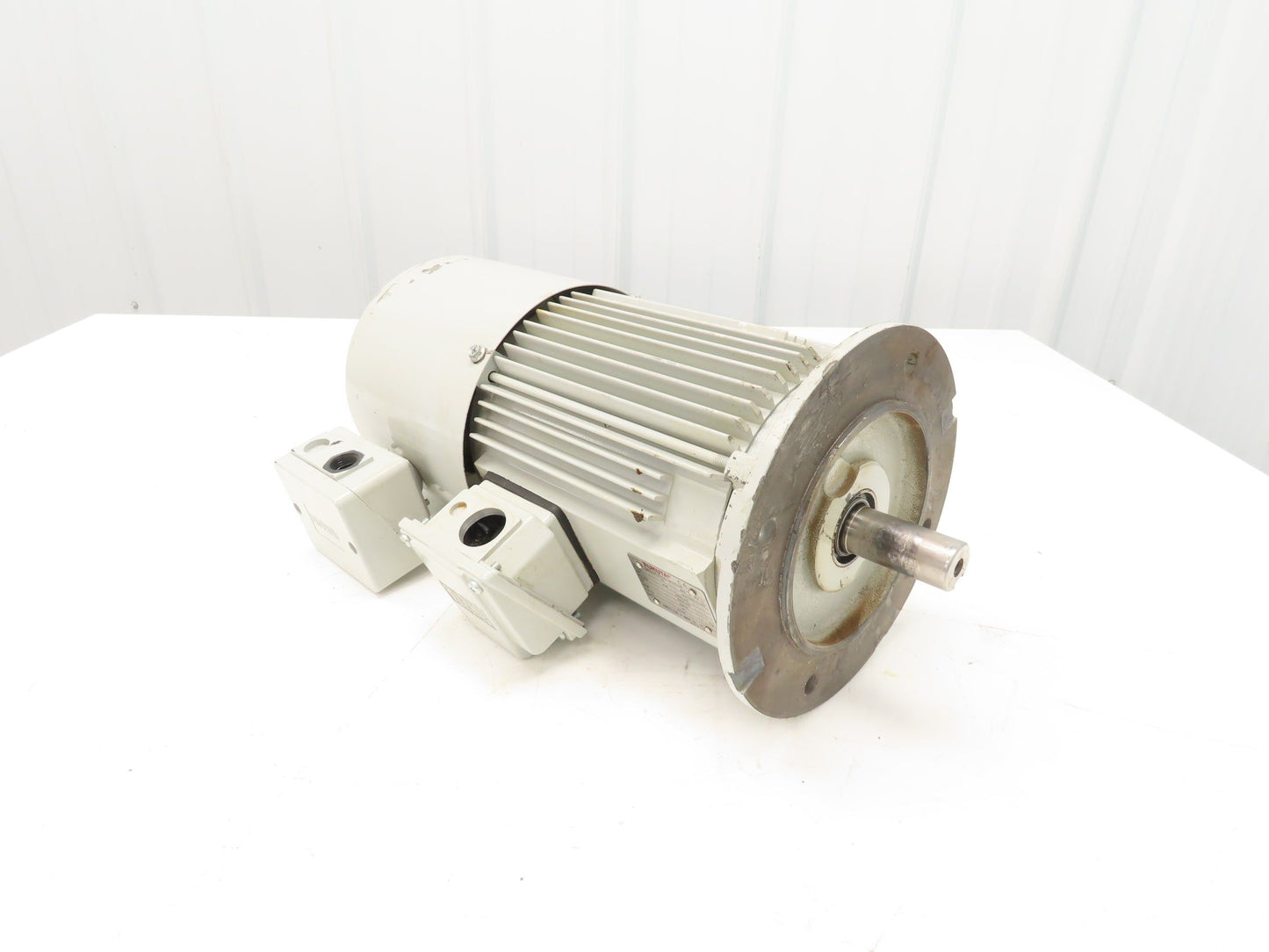 Fukuta GMVF Metric AC Motor 1.5kw 2Hp 1710rpm 230/460V 3PH IEC 90L Frame