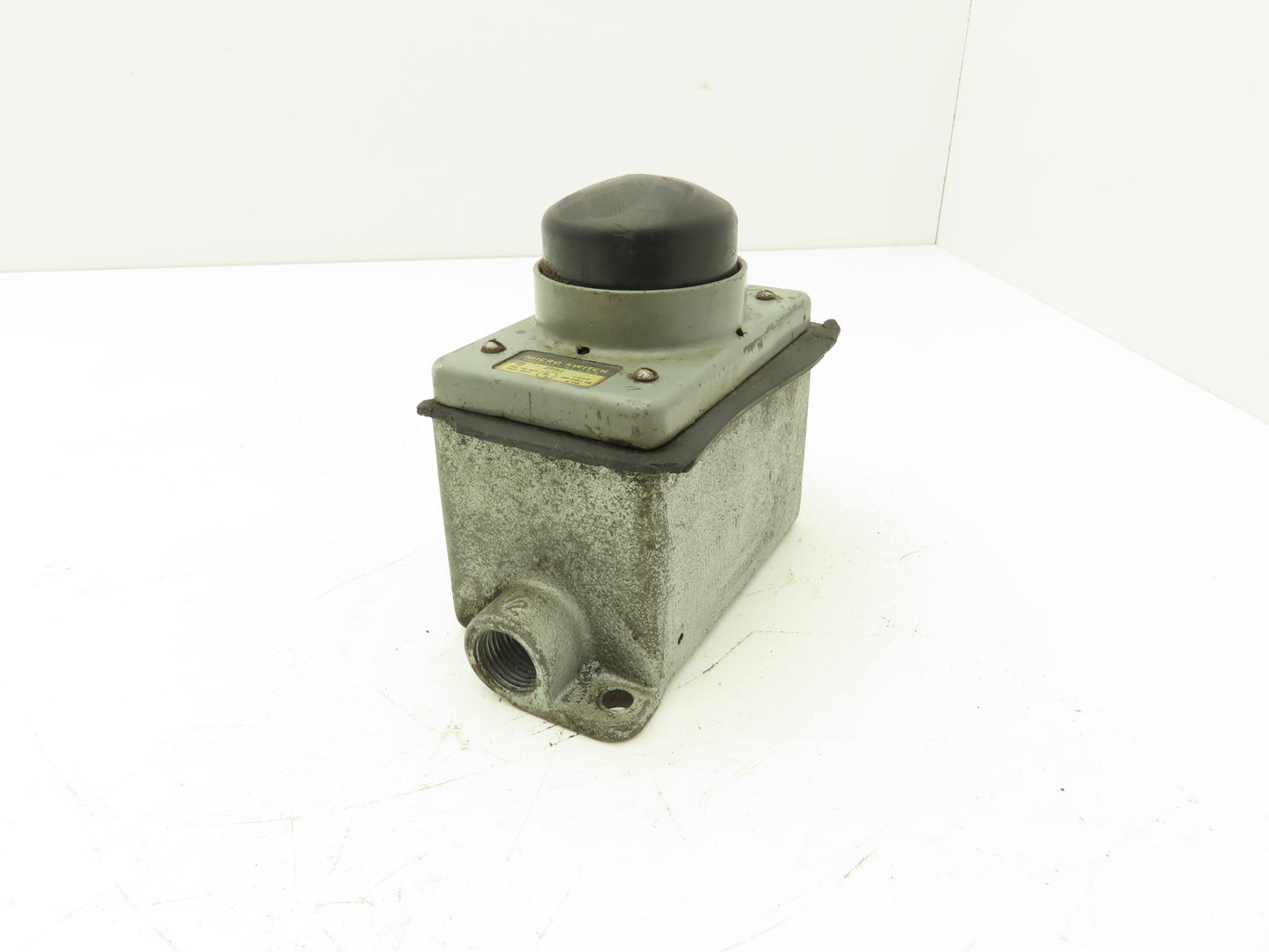 Micro Switch 2PH1 Momentary Push Button Palm Switch 600VAC