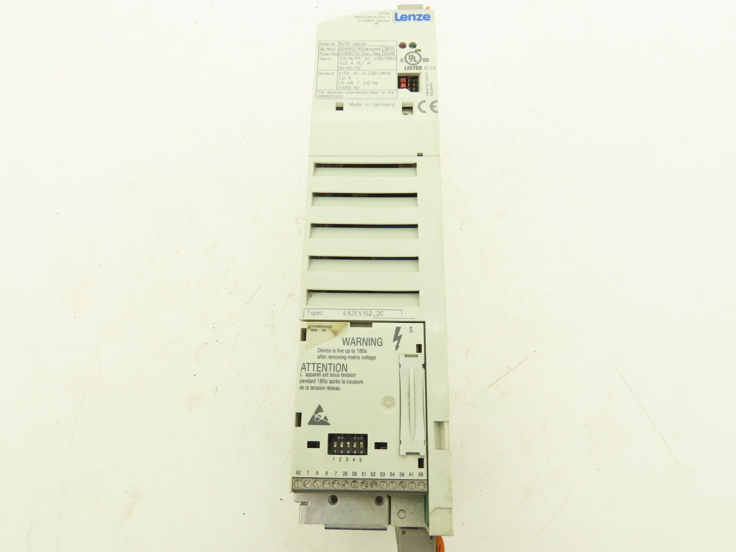 Lenze EDK82EV222 8200 vector Inverter Drive 1/3Ph 240V In 2Hp 240V 7A 650Hz