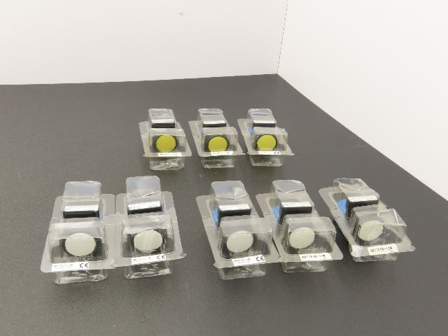 Fuji Electric Pushbutton White Yellow Momentary 22mm 250V 6A Lot of 8