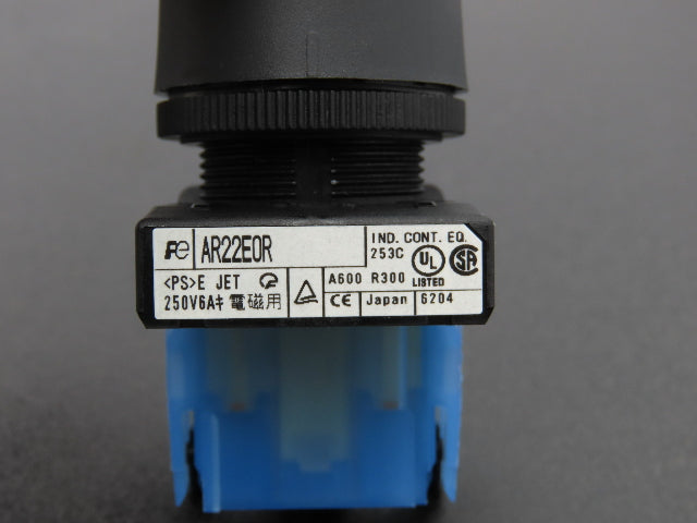 Fuji Electric Pushbutton White Momentary 22mm 250V 6A Lot of 6