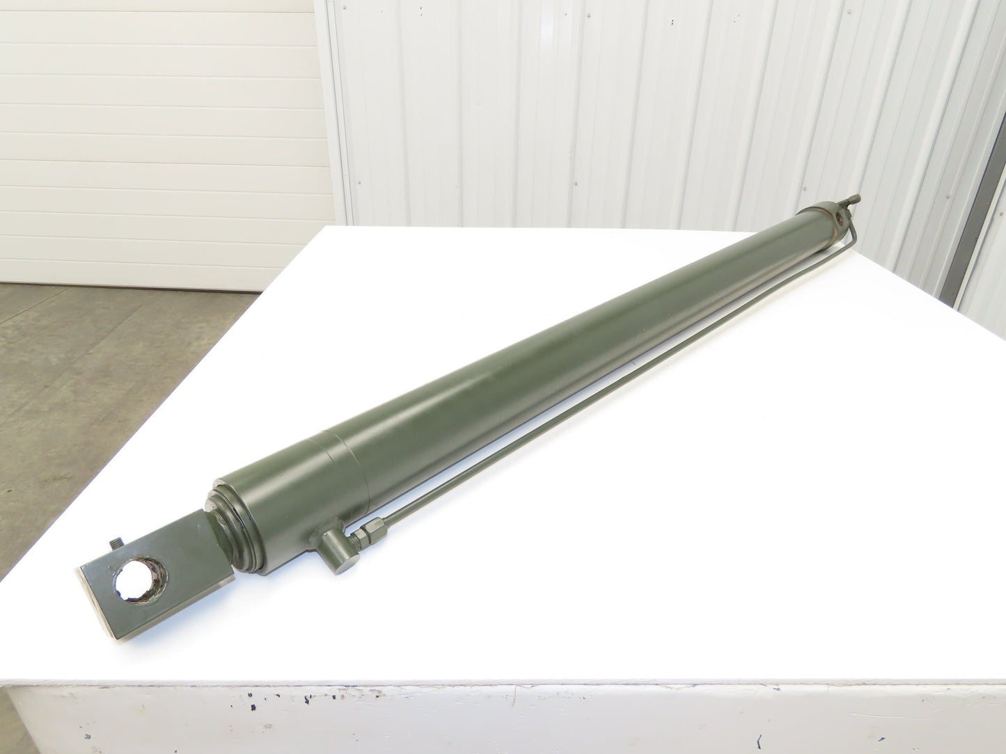 2590-01-168-3616 Hydraulic Stabilizer Cylinder 3.5"x 60" OAL