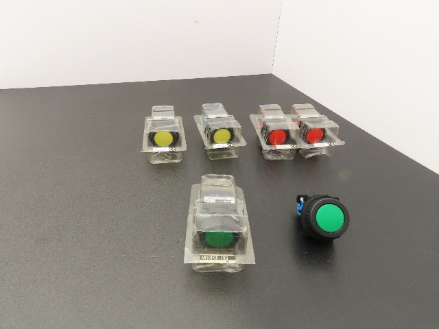 Fuji Electric Pushbutton Switch Red Yellow Green Momentary 30mm 250V 6A Lot of 6